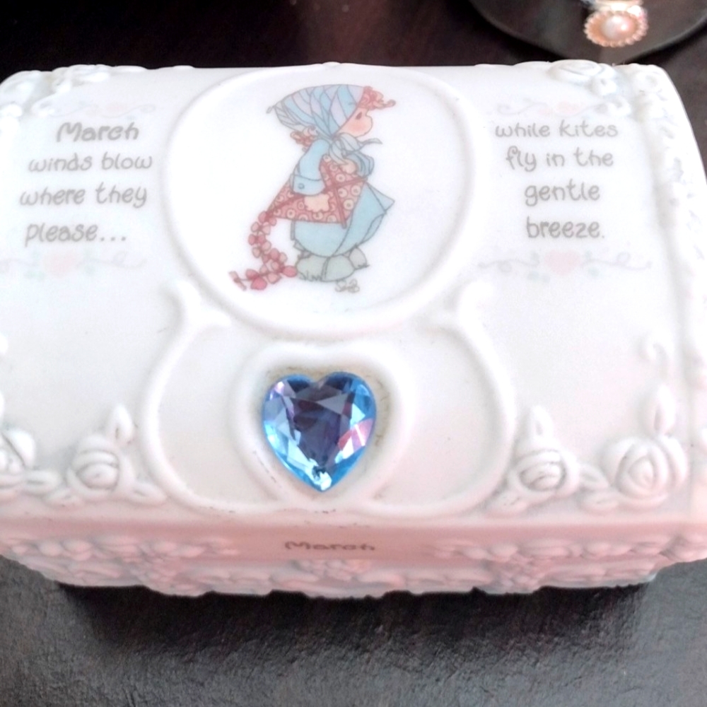 Precious moment jewelry 🎁